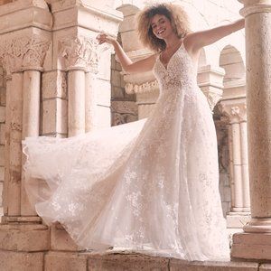 Lorenza by Maggie Sottero 🤍👰🏼‍♀️ SIZE 14